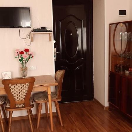 Tamara'S Apartament In Avlabari Tbilisi Esterno foto