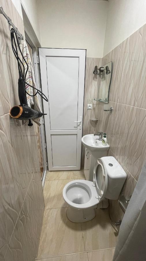Tamara'S Apartament In Avlabari Tbilisi Esterno foto