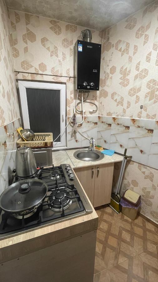 Tamara'S Apartament In Avlabari Tbilisi Esterno foto